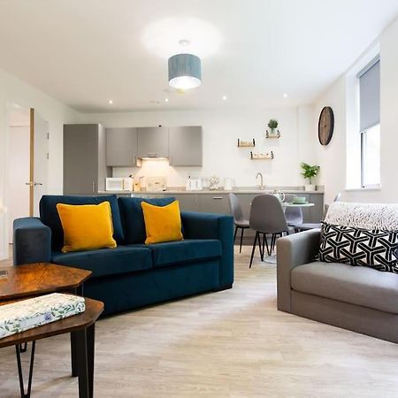 Polly'S Place Apartment Taunton & Free Off Road Parking & Wifi Exterior foto