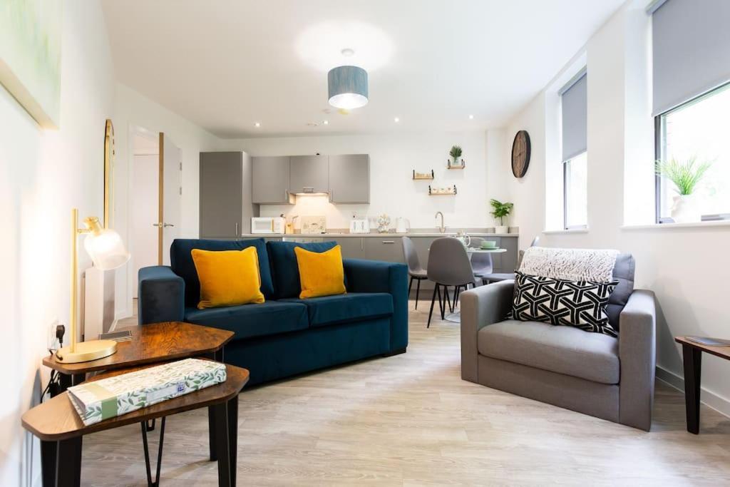 Polly'S Place Apartment Taunton & Free Off Road Parking & Wifi Exterior foto